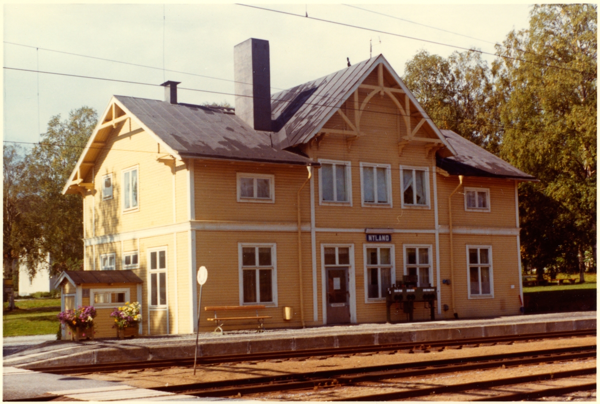 Nyland station.