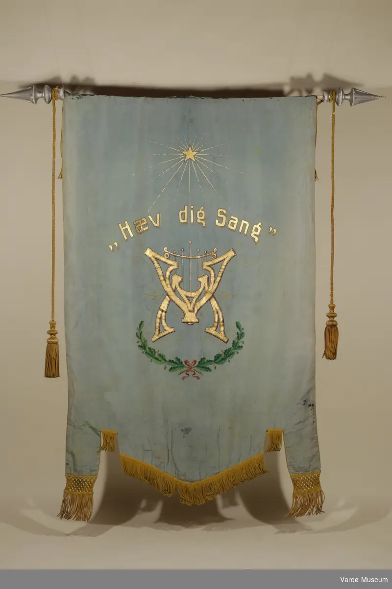 Vardø Mandsangforening
Stiftet 19-9-1905
Hæv dig Sang