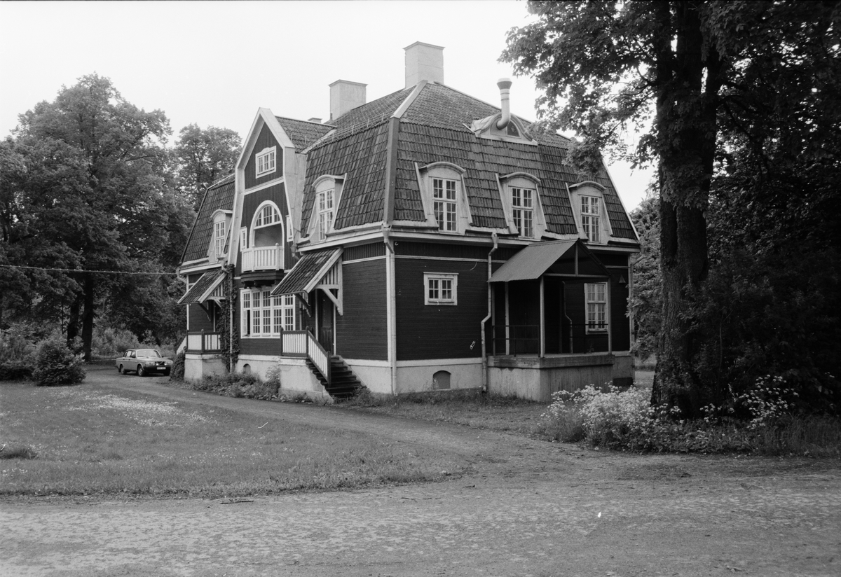 "Nya" apoteket vid Malmtorget, Dannemora, Uppland augusti 1991