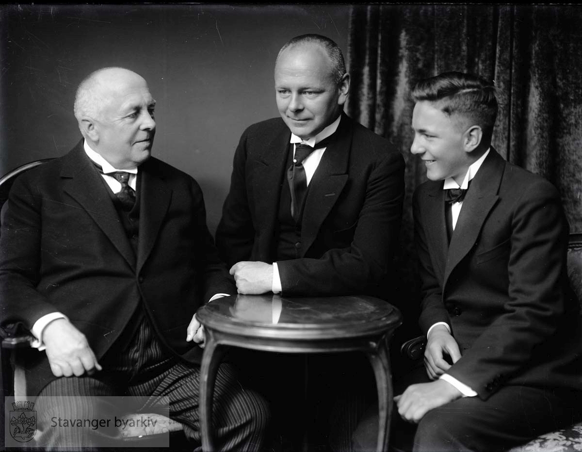 Sigval Bergesen (1863-1956), Ole Bergesen (1891-1951), Sigval Bergesen O.S. (1914-1965) Alle tre var skipsredere.