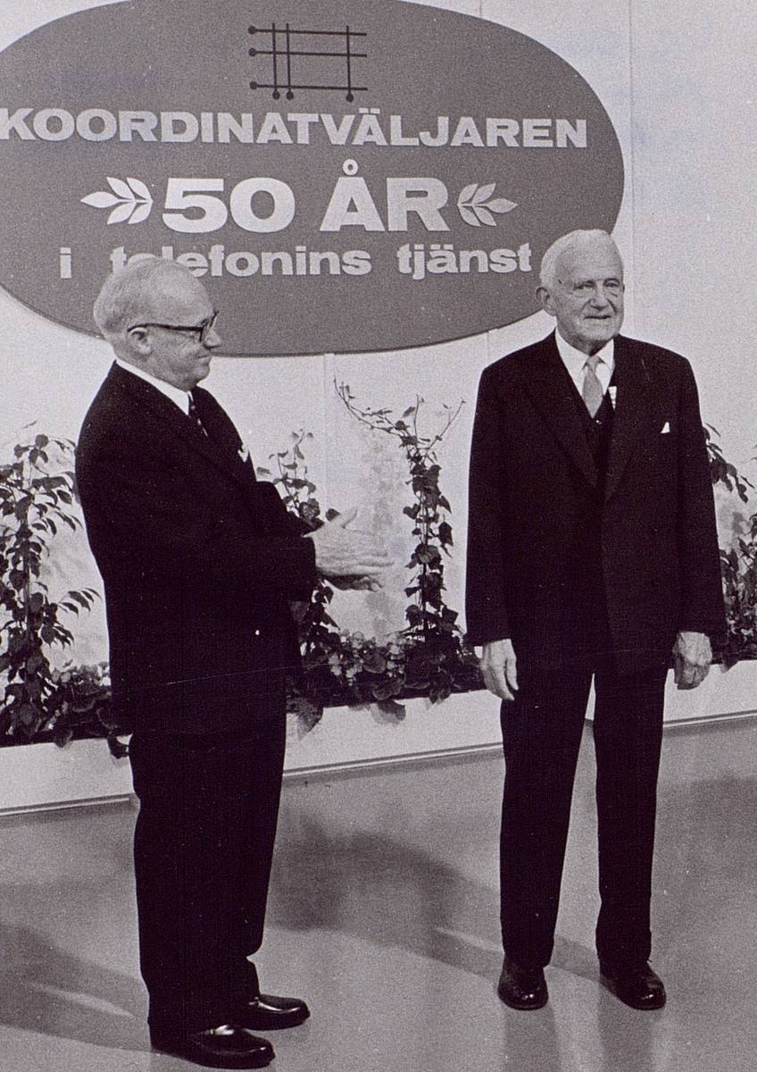 Vd Angerby hälsar ingenjör Palmgren välkommen till koordinatväljarjubileet i Nynäshamn d. 28 nov. 1969.