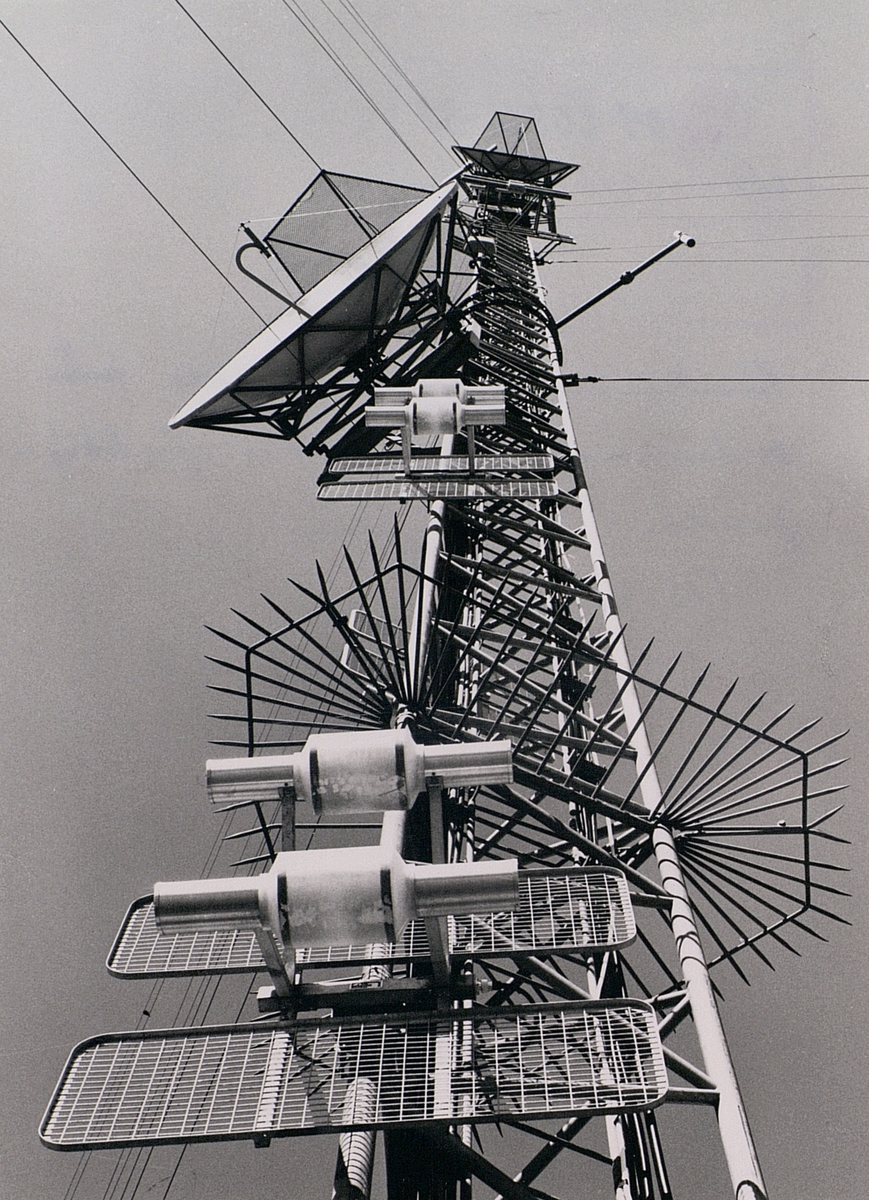 Antennanordningarna på radiolänkmasten på Saltispounda i Arvidsjaur, d.15.6.1972.
