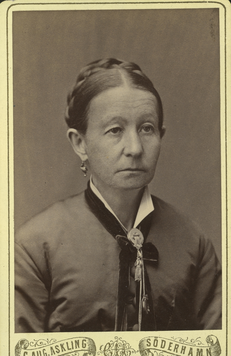 Fru Liljeström.