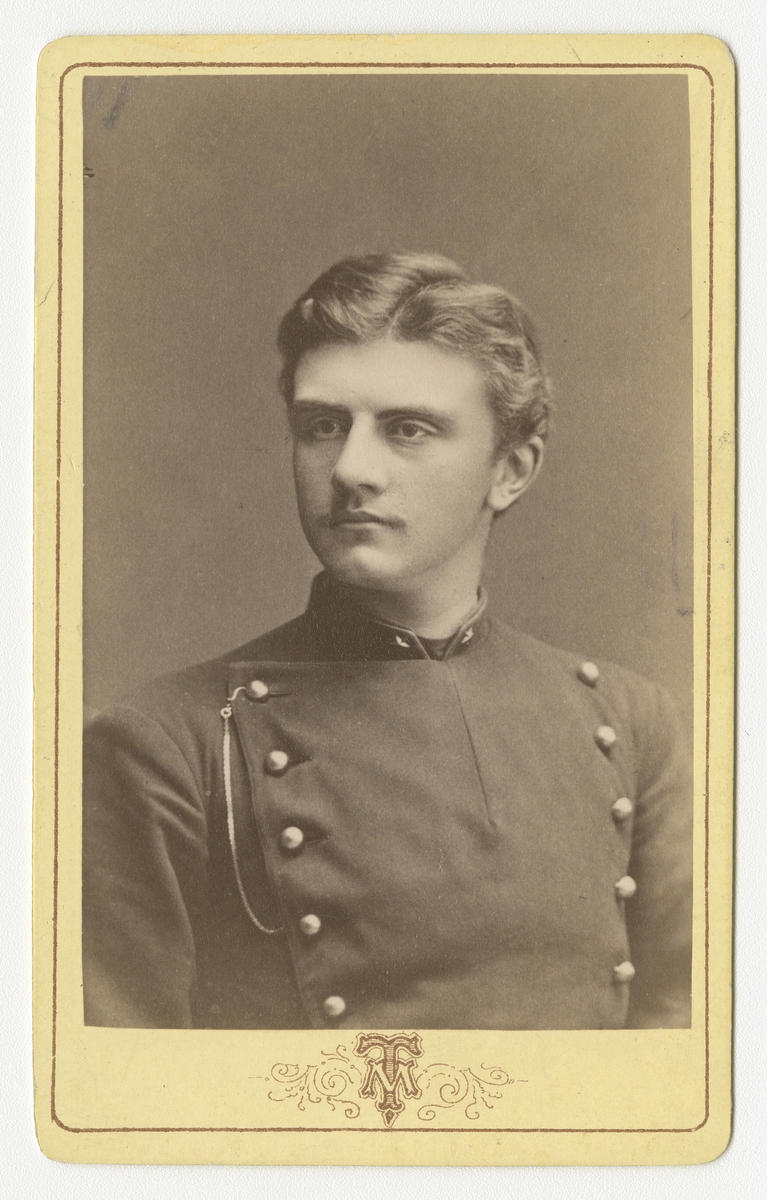 Porträtt av Wilhelm Eugéne Stenfelt, underlöjtnant vid Smålands grenadjärbataljon.