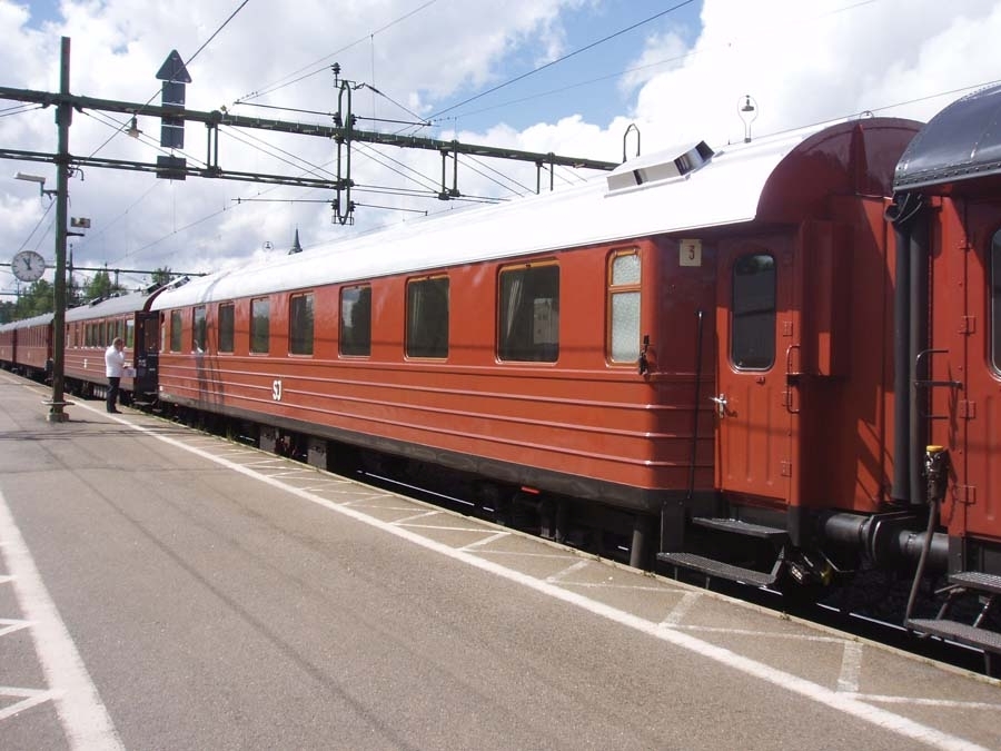 Sittvagn - Järnvägsmuseet / DigitaltMuseum