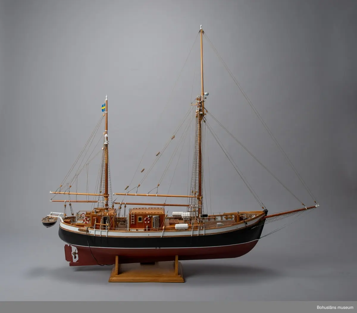 Båtmodell - Bohusläns museum / DigitaltMuseum