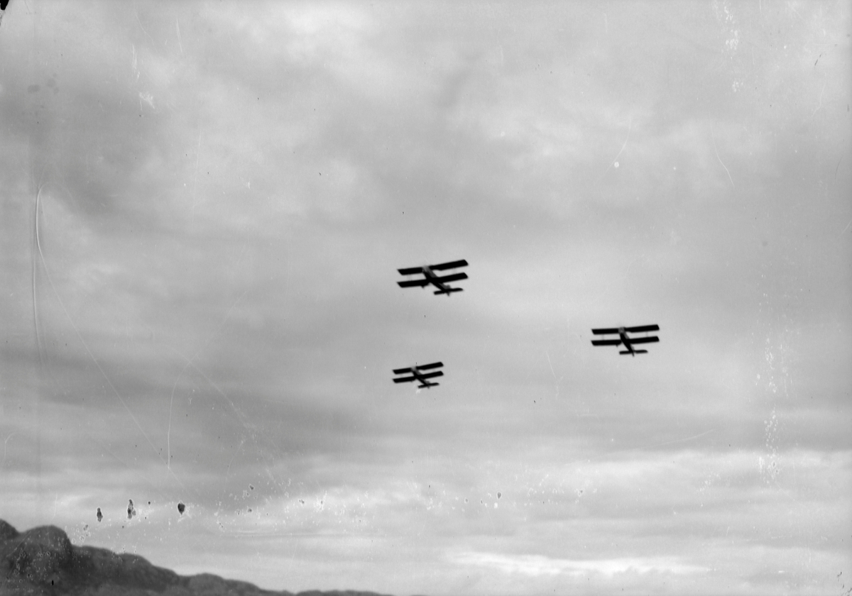 Hærens fly over Austrått, olsok 1928