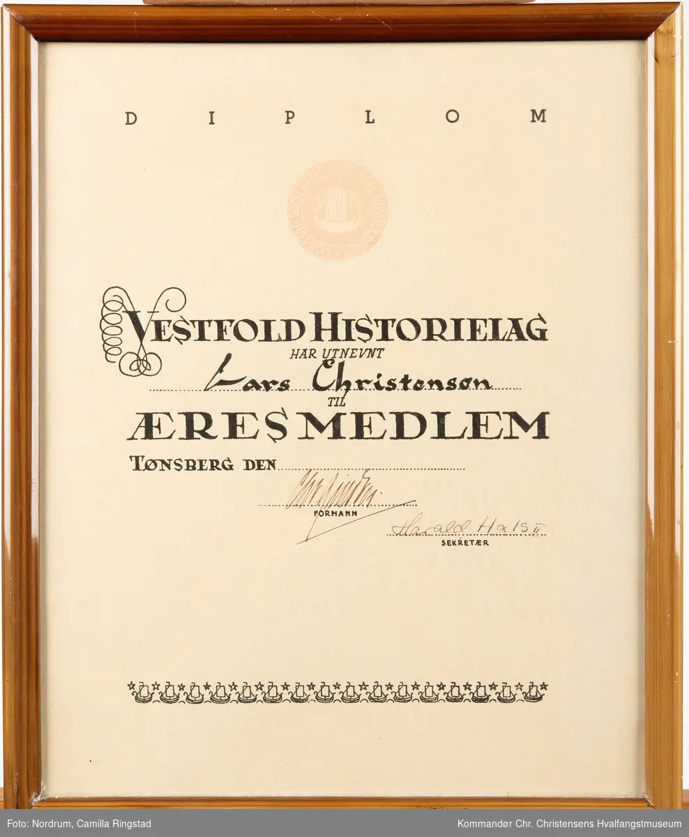 Diplom Vestfold Historielag til L.C. udatert.