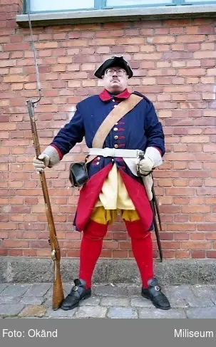 Palm, Anders. Uniform m/1706. Utanför Försvarsmuséet.