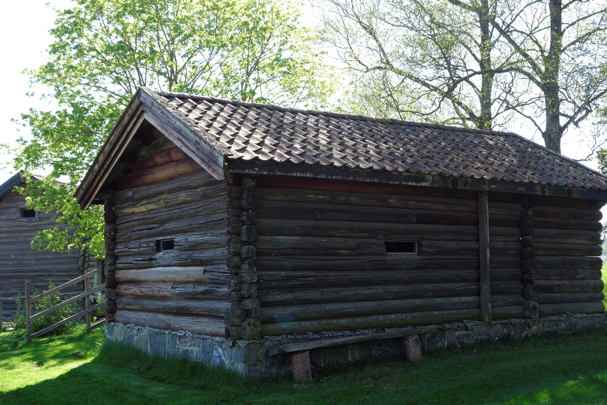 Lintørke på gården Lille Hvam, fra ca. 1850. Flyttet til Gamle Hvam ca. 1980.