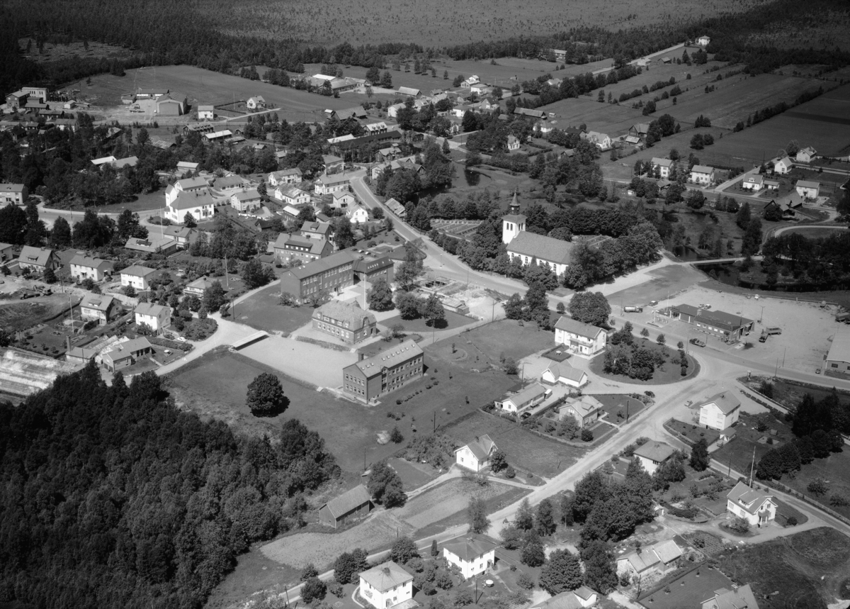 Flygfoto över Anderstorp i Gislaveds kommun, Jönköpings län. Nr 1123/1961