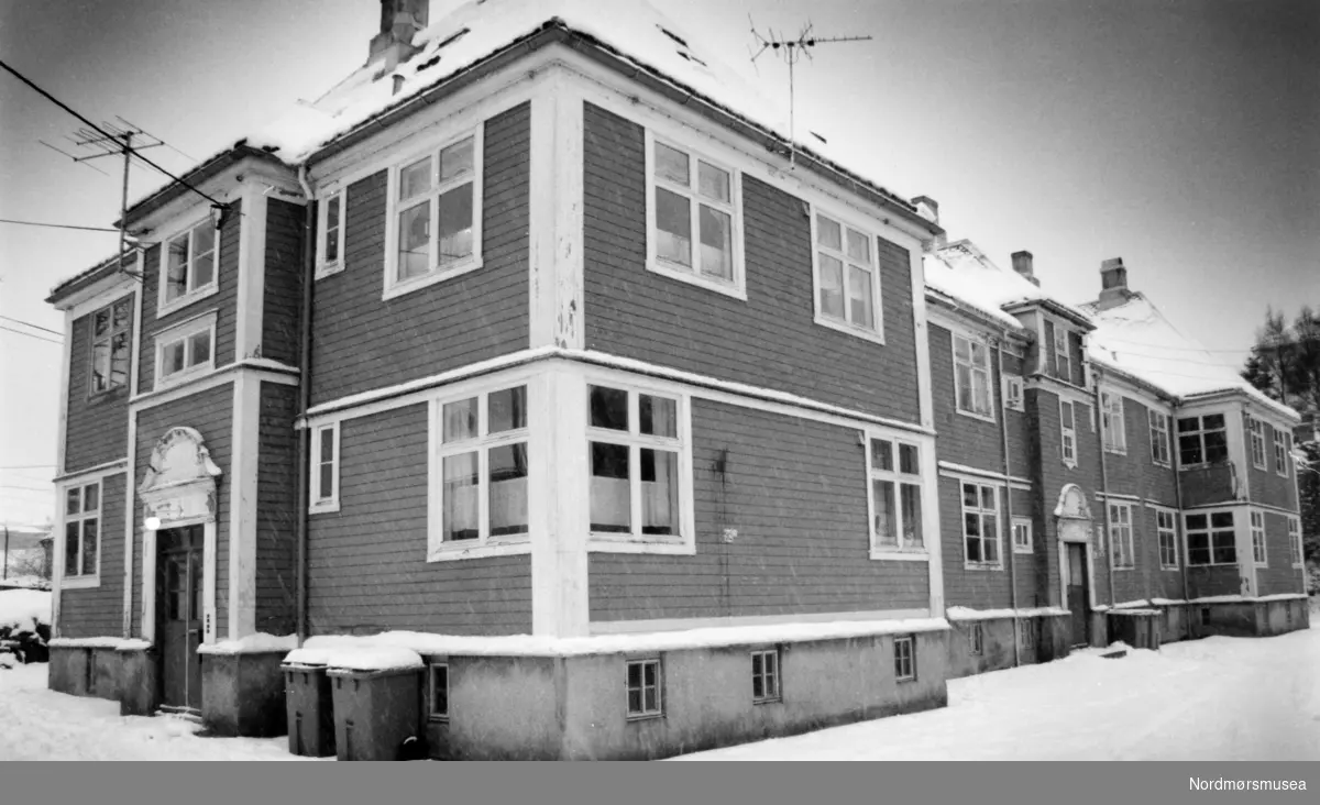 "Arken." Bildet er fra avisa Tidens Krav sitt arkiv i tidsrommet 1970-1994. Nå i Nordmøre museums fotosamling.