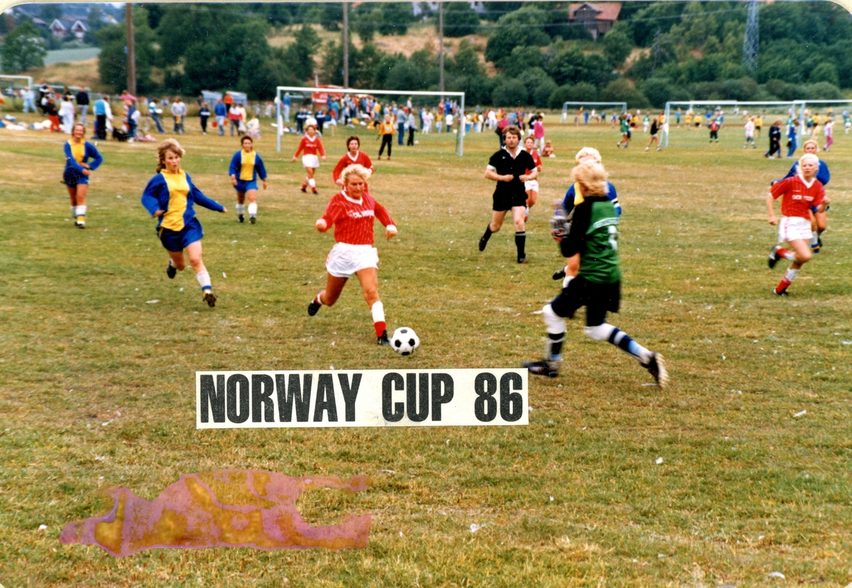 Gol il. Jentelag på Norway cup 1986 på Ekebergsletta.