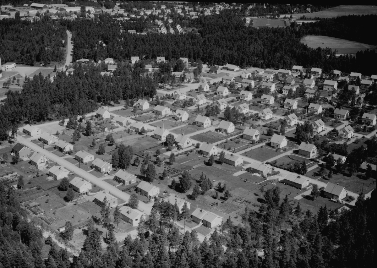 Flygfoto över Gislaved i Jönköpings län. 1240/1964
