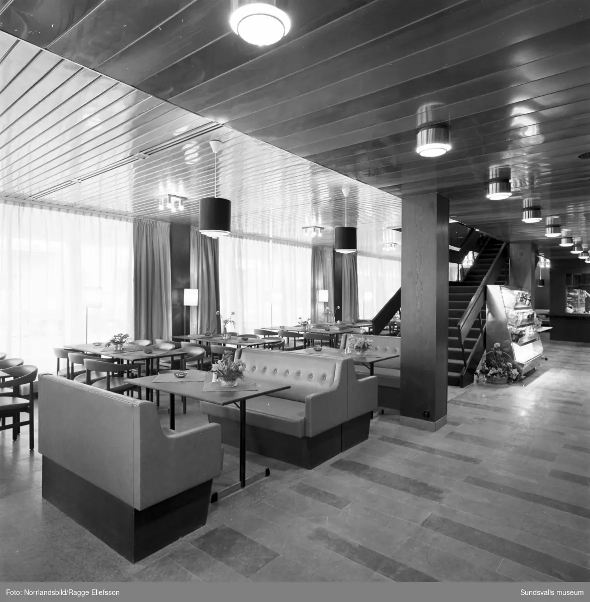 Interiörbilder från dansrestaurangen Maclan på Trädgårdsgatan 35.