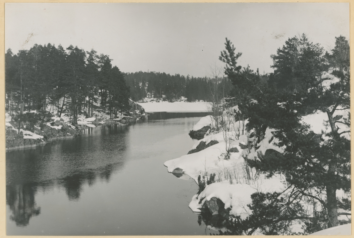 Mosseelva (tidl. kjent som Mossa eller Morsa), vinter, ca. 1950.