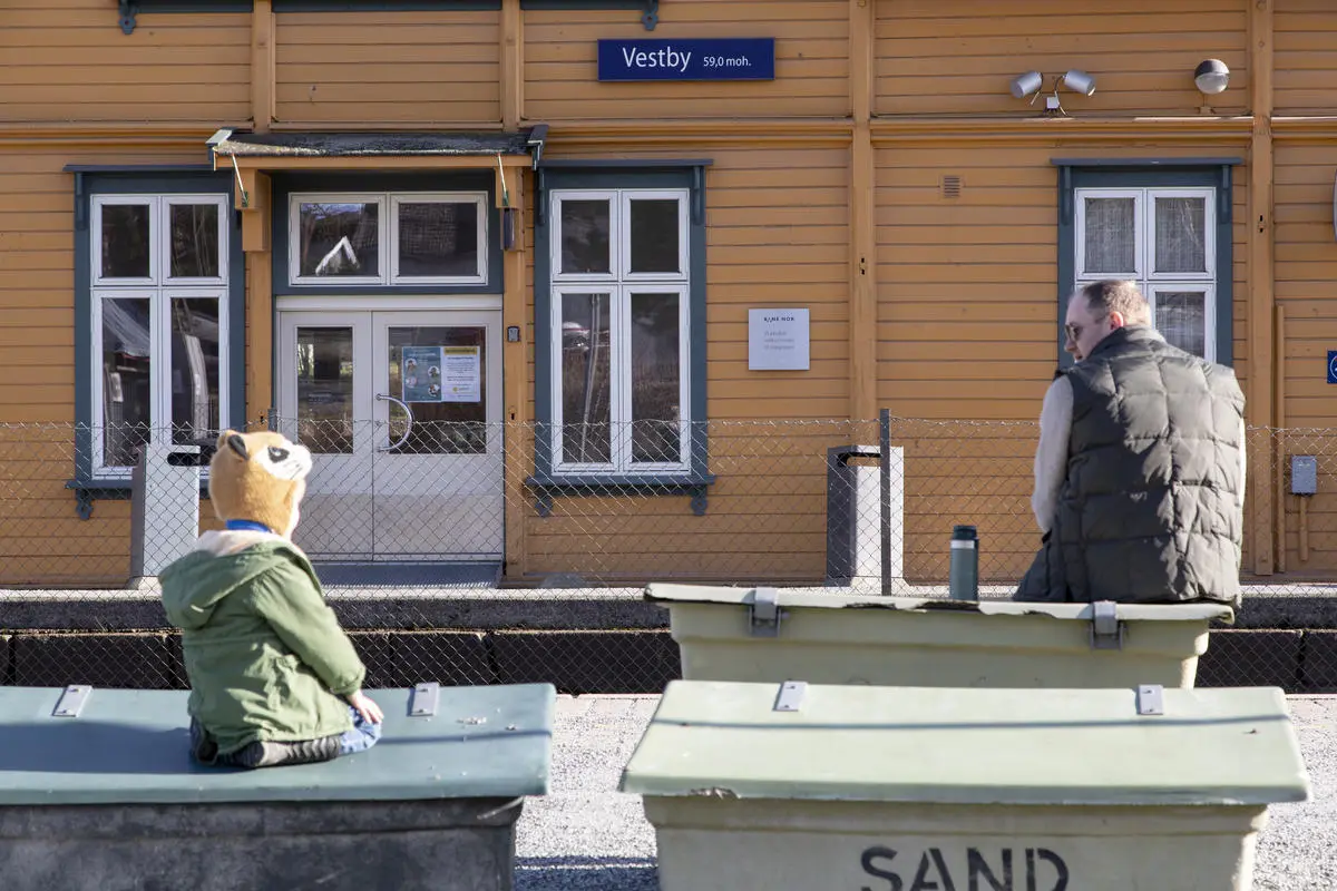 Vestby togstasjon under koronanedstengningen