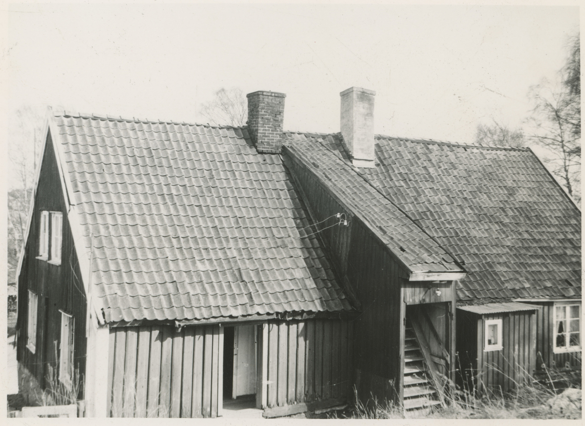 Gamle Krabben på Jeløy (revet våren 1958). To bilder, før 1958.