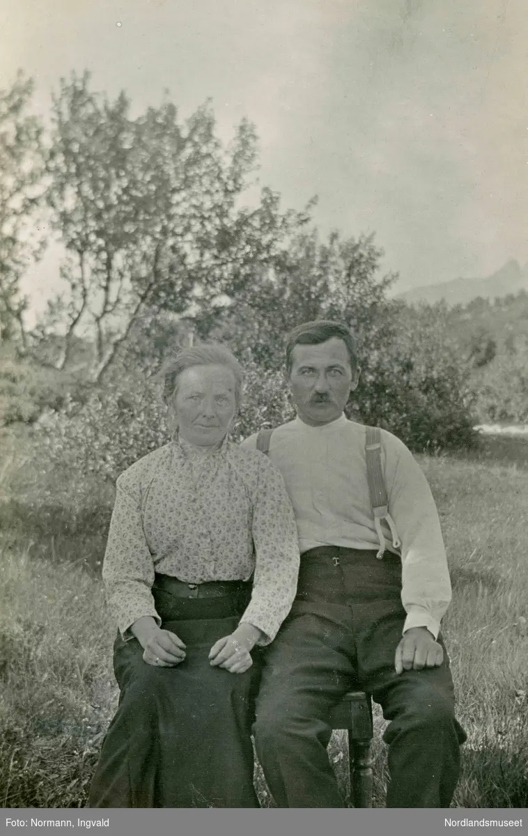 Portrett av ekteparet Sofie og Peder Jakobsen, Sommernes.