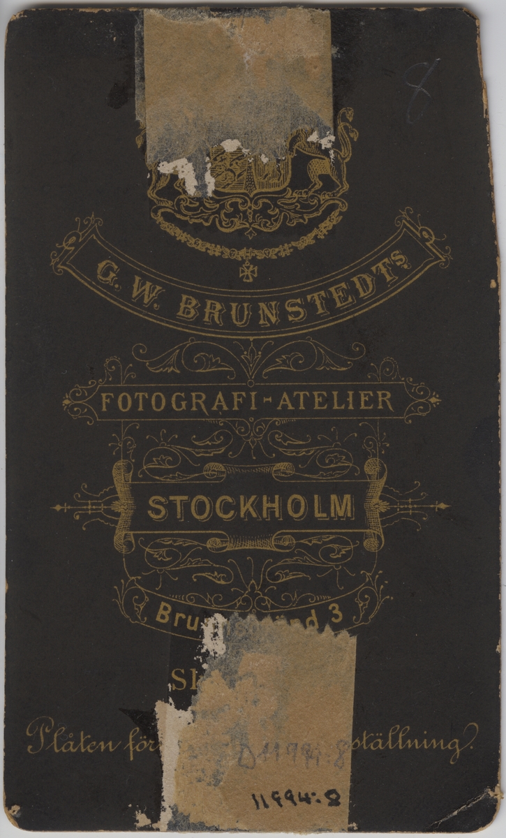 Visitkortporträtt av underofficeren 2 gr Andersson, medlem i Sjöunderofficerssällskapet i Karlskrona.