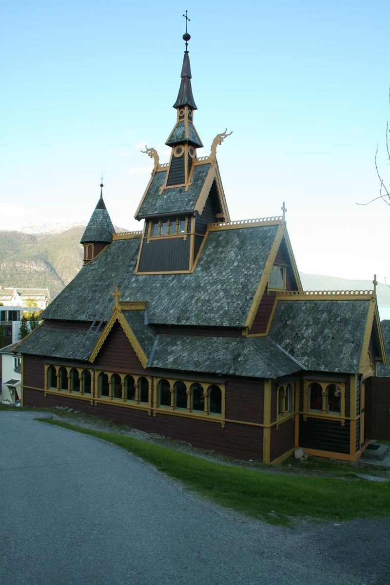 Kirke, St. Olafs kyrkje (bygd 1897)