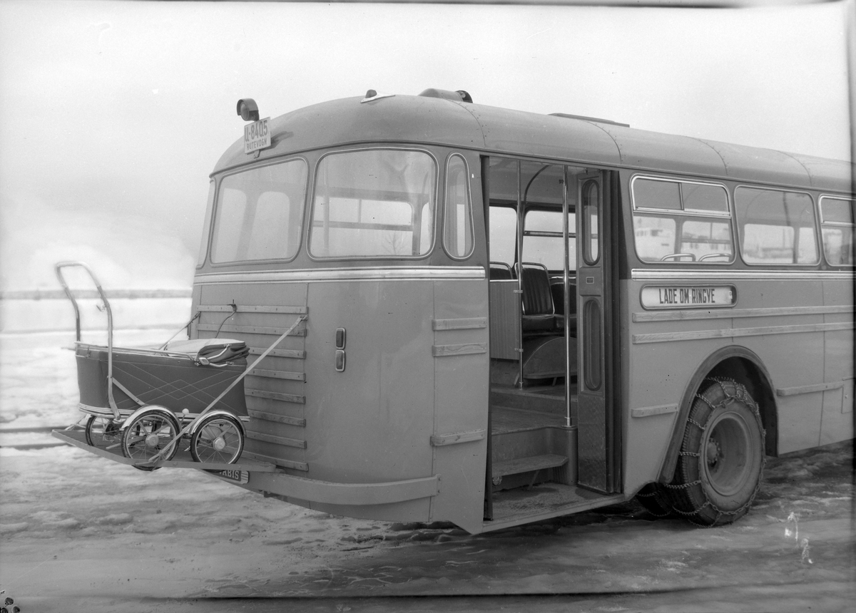 Buss fra Trondheim Bilruter. Eksteriør og interiør på Laderuta