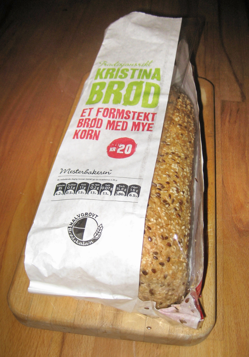 Det er intet motiv på brødposen. Brødets navn Tradisjonsrikt Kristina Brød finnes på brødposens forside.