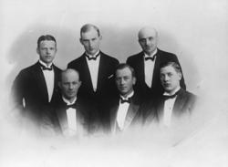 " De seks Kamerater". Sang ved flere anledninger i NRK.