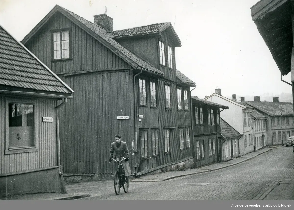 Hjørnet av Normannsgata og Ullensakergata på Kampen,.1940-tallet
