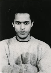 Portrait av Alex L. Bitow.Kontakt Nordic Black Theatre ved e