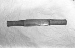 Sponkniv for takspon i Romsdalsmuseets samlinger.