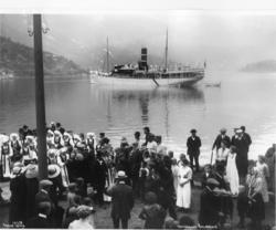 "Hardanger-Brudeferd"