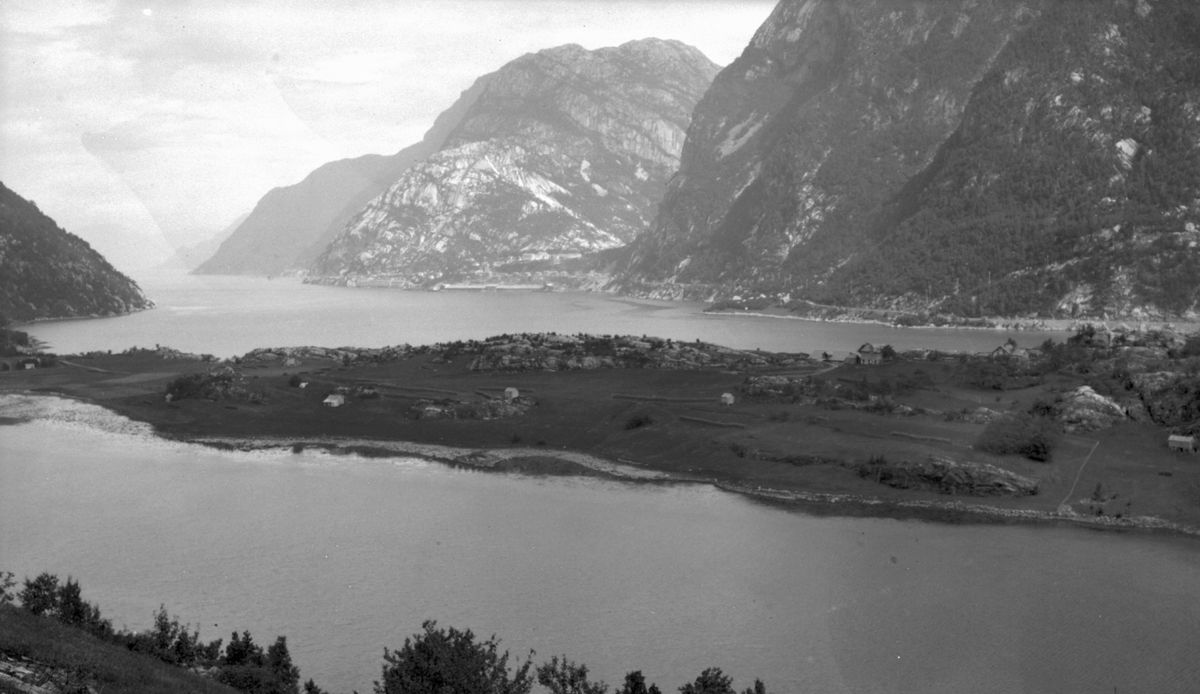 Eitrheimsneset og Eitrheimsvågen i 1924.