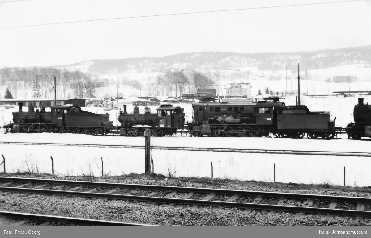 Hensatte lokomotiver på Verkstedet Grorud - type 21b nr. 251, 25a nr. 326 og 24b nr. 264