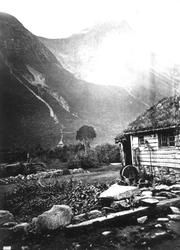 Parti fra Bondalen. Søndmør.