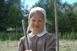 Levendegjøring på museum.Ferieskolen uke 26 2005. Ferieskol