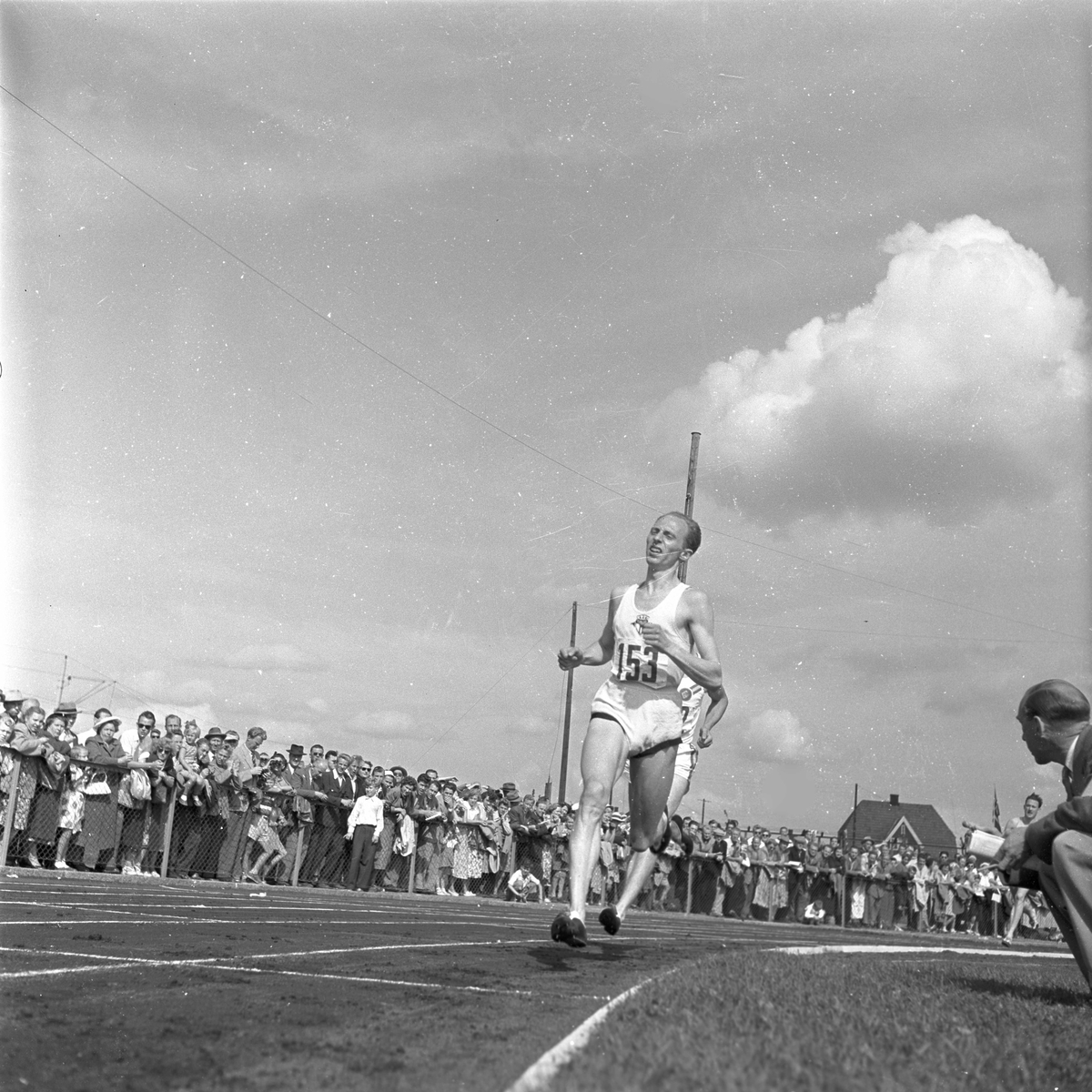 Serie. Norgesmesterskap i friidrett, Sarpsborg, Østfold. Fotografert 1954.