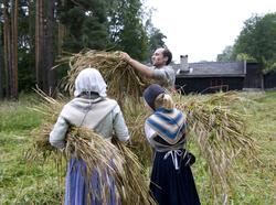 Norsk Folkemuseum, august 2010. Formidling i friluftsmuseet.