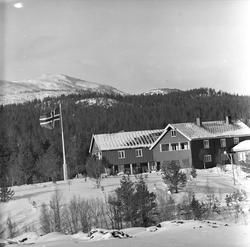 Gårdstun,  Espedalen Turistheim, Gausdal, Oppland, 24.02.195