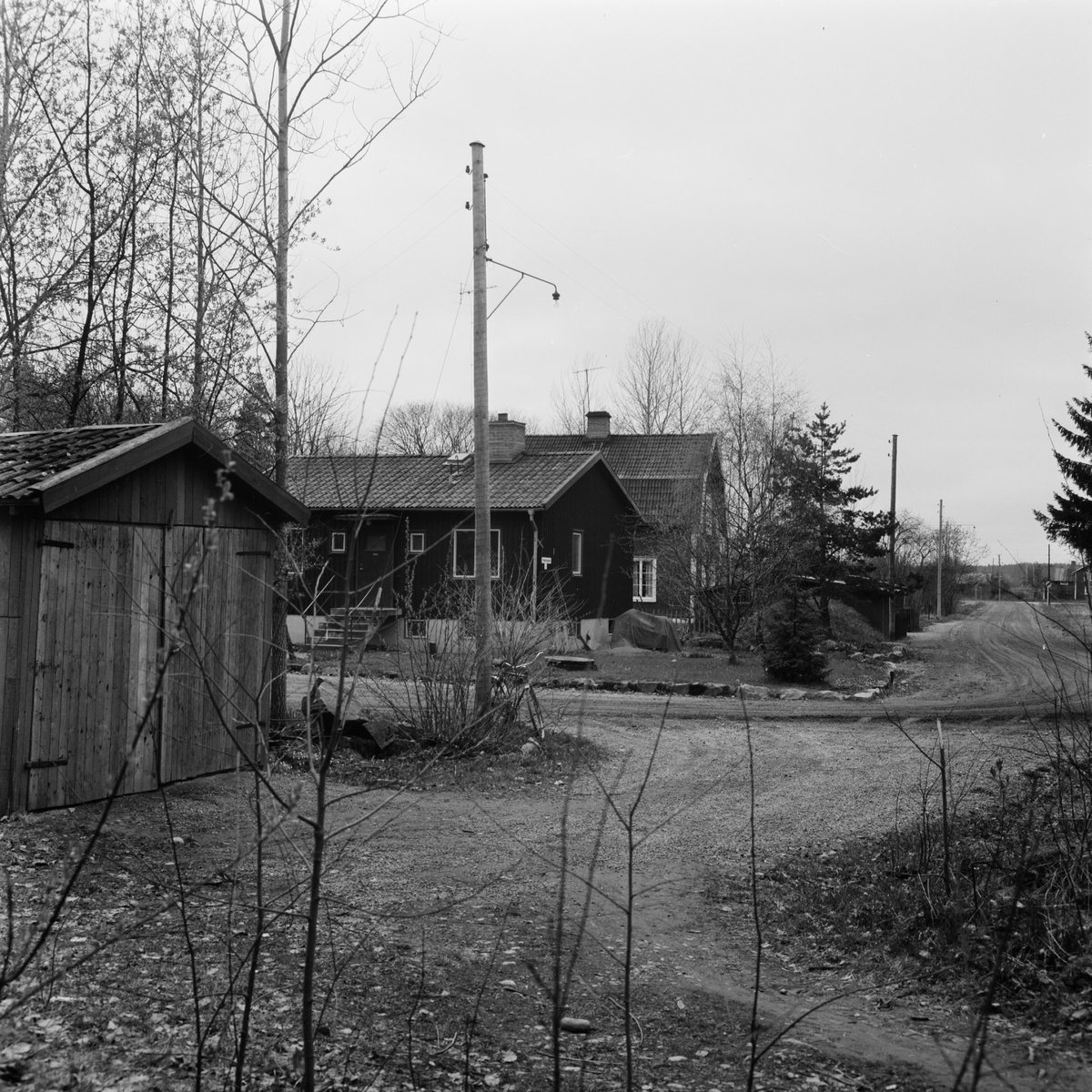 Försäljning av gårdar, sannolikt Tierpstrakten, Uppland, maj 1968