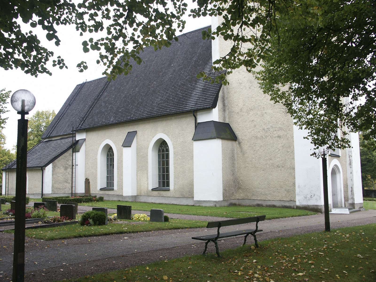 Lena kyrka, Lena socken, Uppland 2004