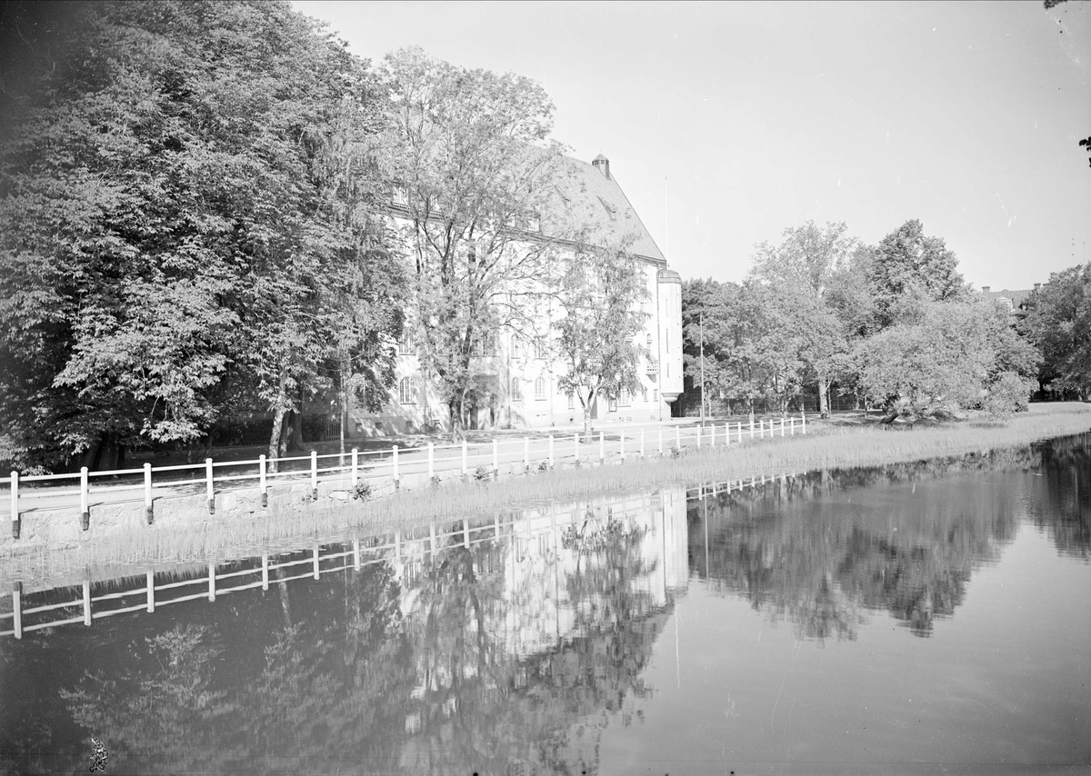 Fyrisån vid KFUM-borgen, kvarteret Rudan, Uppsala september 1937