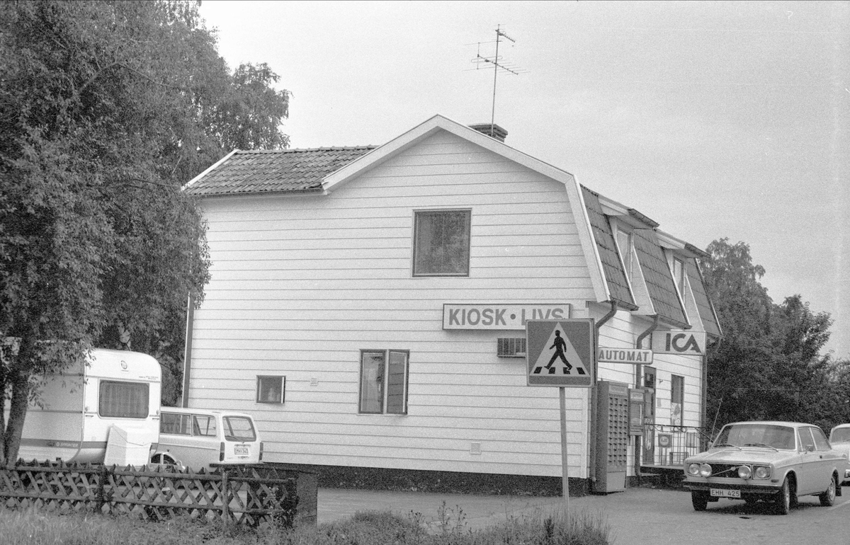 Affär och bostad, Lövsta 4:4, Lövstalöt, Bälinge socken, Uppland 1976