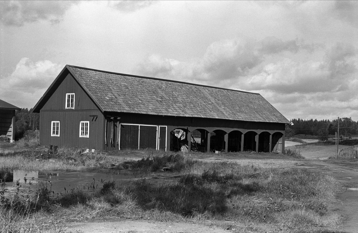Redskapslider, Väsby gård, Stora Väsby, Almunge socken, Uppland 1987