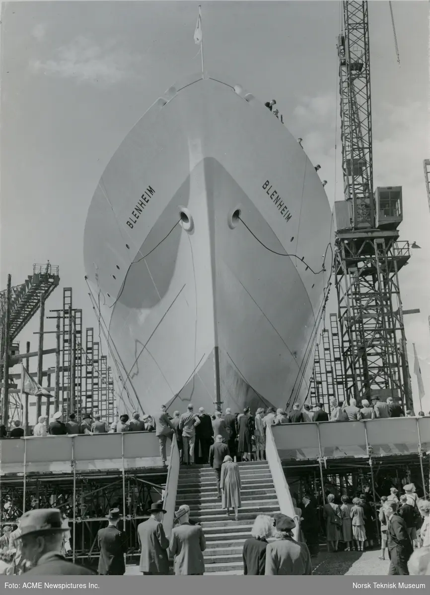 Passasjer- og lasteskipet M/S Blenheim, B/N 490 før stabelavløpning på Thornycroft 16. august 1950. Skipet ble levert av Akers Mek. Verksted i 1951 til Fred. Olsen & Co.