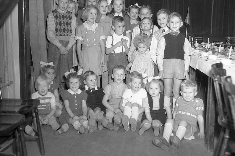 Enligt notering: "Barnfest å Hantverksför. 15/1 1948".