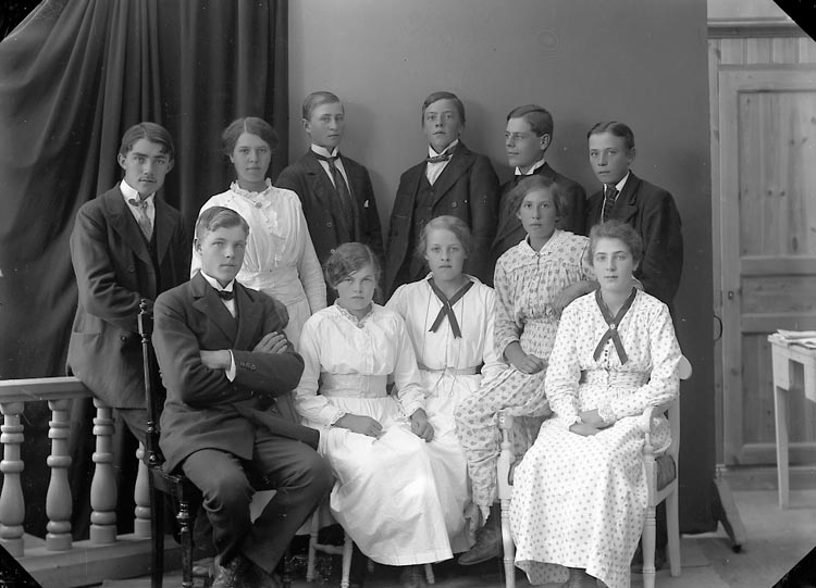 Enligt fotografens journal nr 3 1916-1917: "Mattsson, John Annvik Spekeröd".