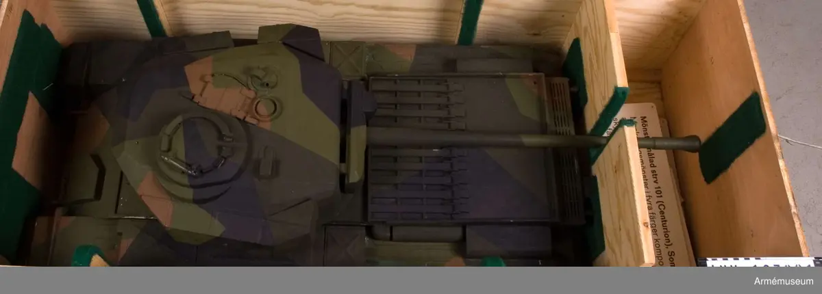 Modell av stridsvagn 101 - Armémuseum / DigitaltMuseum