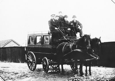 Då fick man ta hästomnibus eller roddbåt från Mölndal till Göteborg