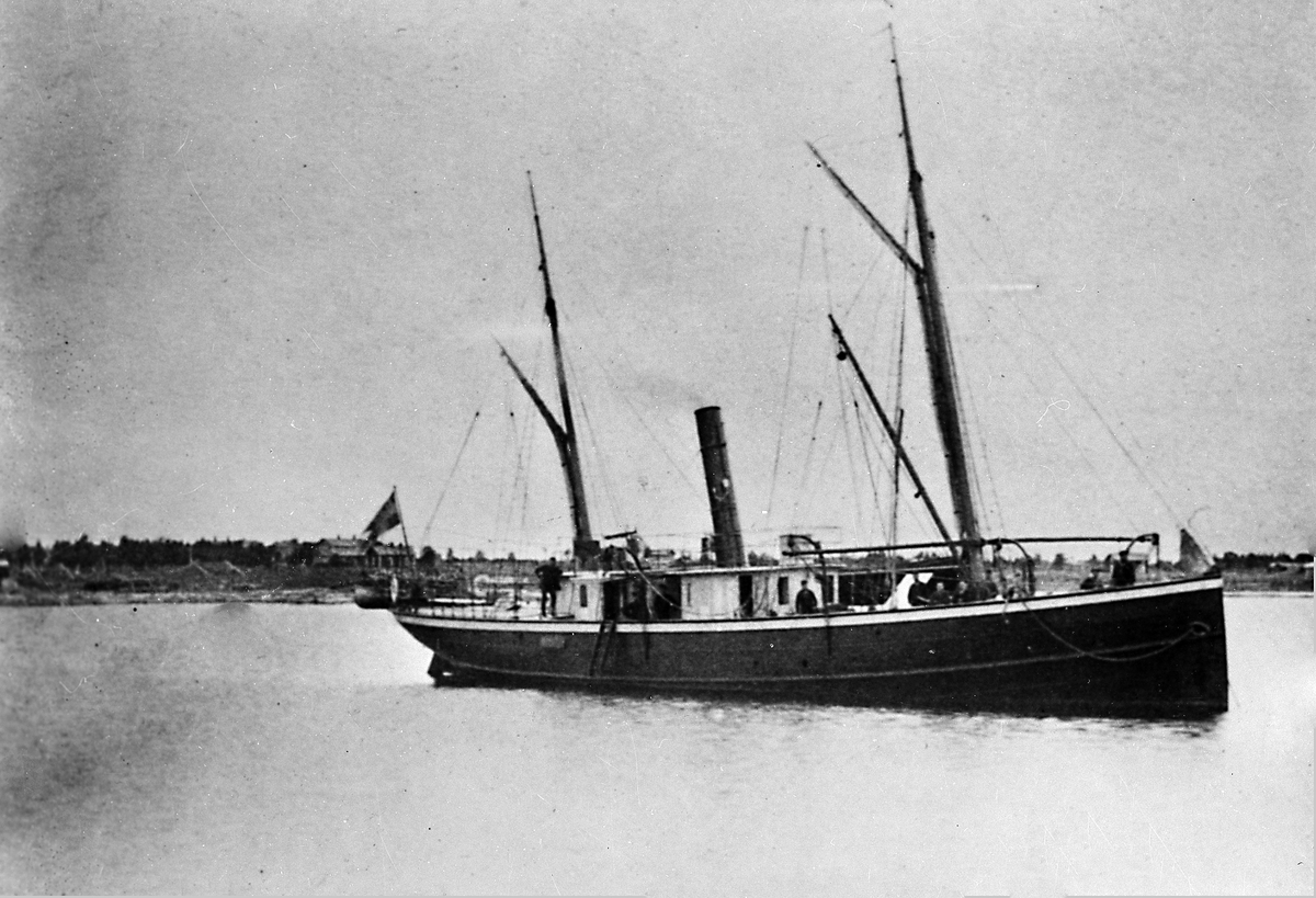 Sjömätningsfartyget SVALAN år 1916.